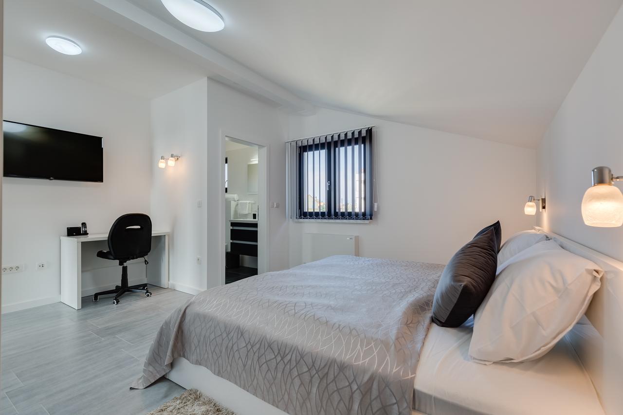 Villa Panorama Zara Esterno foto